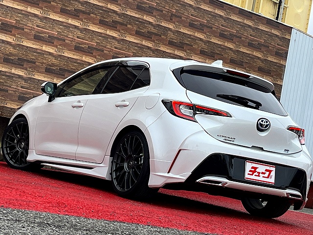 カローラスポーツ