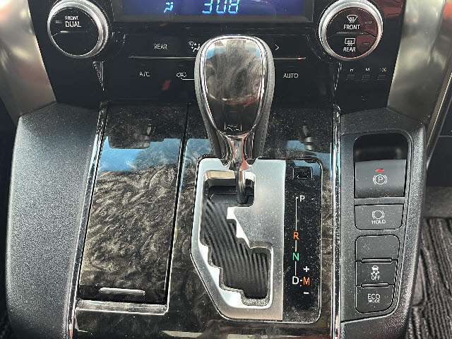 ヴェルファイア