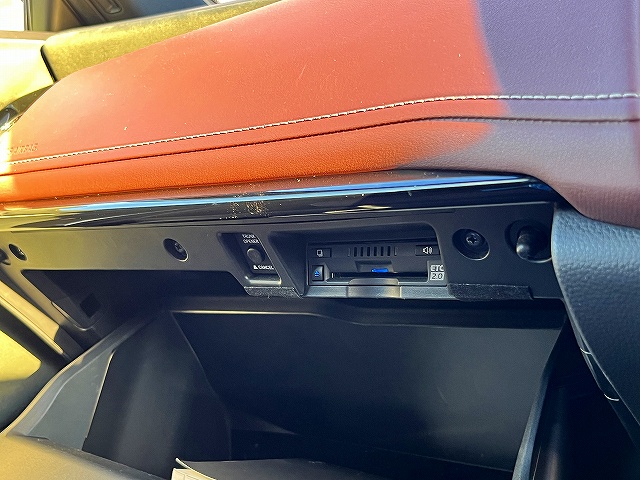 クラウンハイブリッド