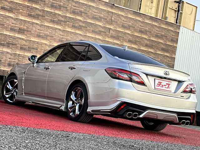 クラウンハイブリッド