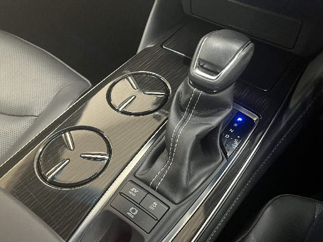 クラウンハイブリッド