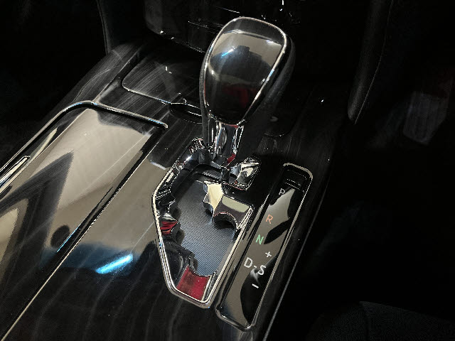 クラウンハイブリッド