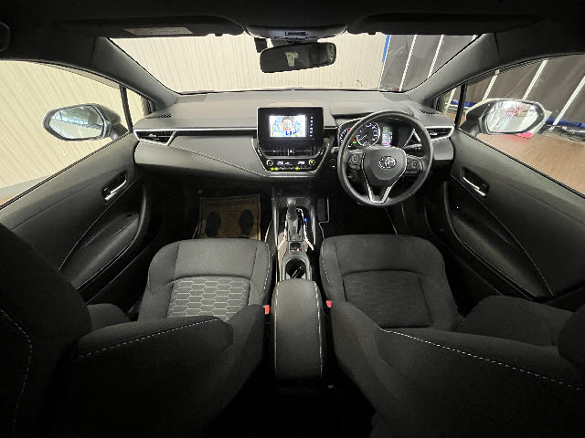 カローラスポーツ