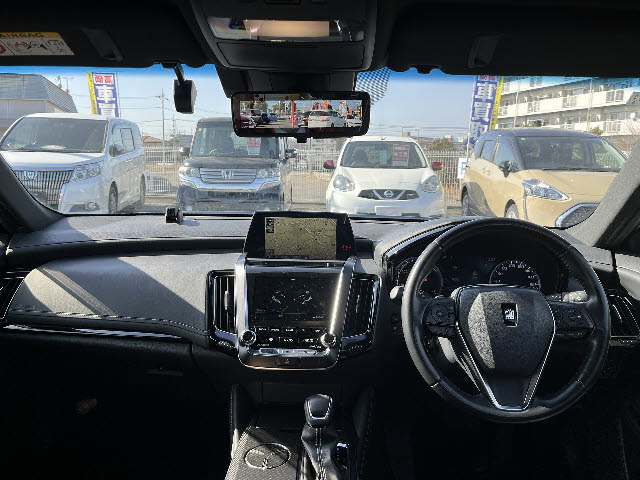 クラウンハイブリッド