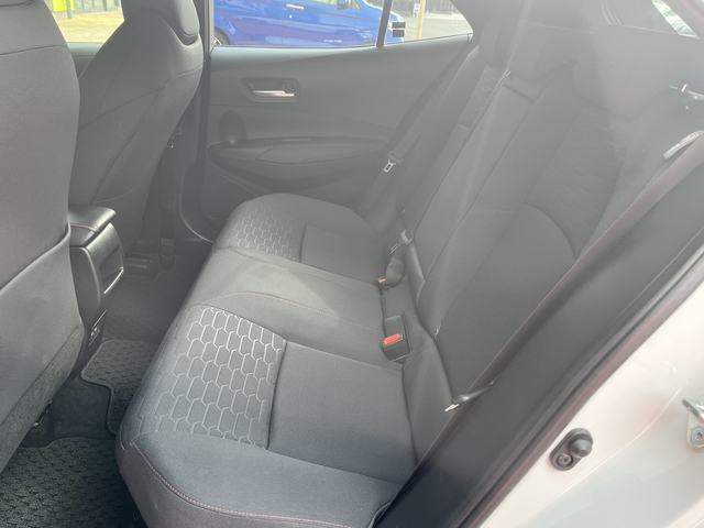 カローラスポーツ