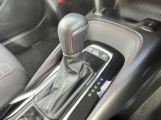 カローラスポーツ