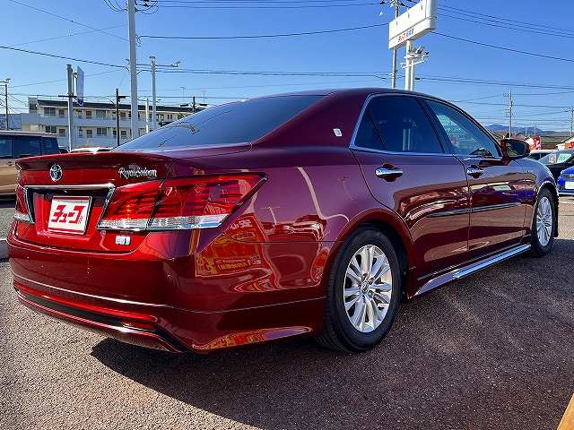 クラウンハイブリッド