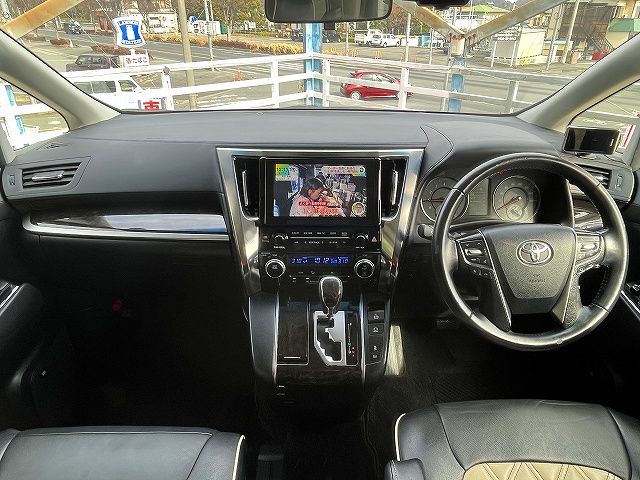 ヴェルファイア