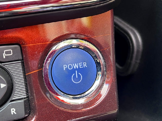 クラウンハイブリッド