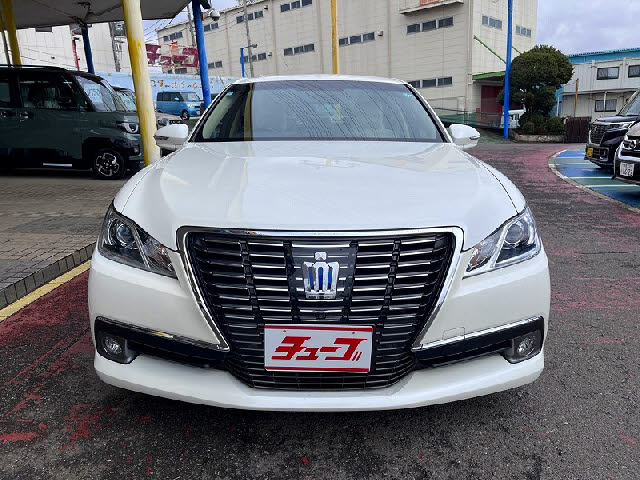 クラウンハイブリッド